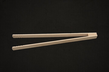 wooden pliers for barbecues