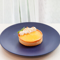 Lemon tart with fresh meringue