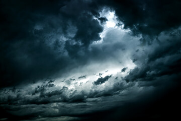 Obraz premium Dramatic Clouds Background