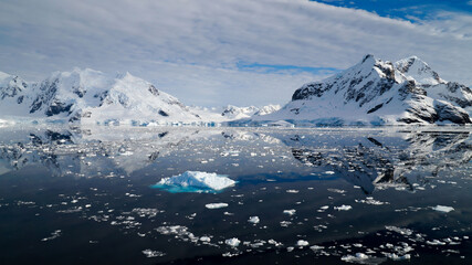 Fototapeta na wymiar Ocean and Ice Landscapes with snow and icebergs from Paradise Bay in Antarctica.