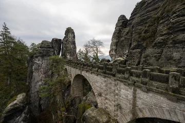 Photo sur Plexiglas Le pont de la Bastei Bastei Brücke im Elbsandsteingebirge