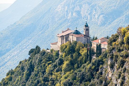 Madonna di Montecastello