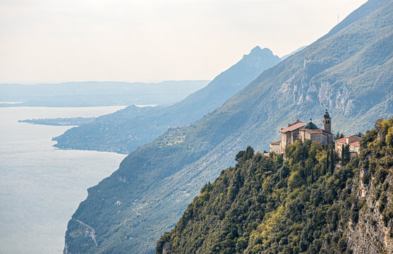 Madonna di Montecastello