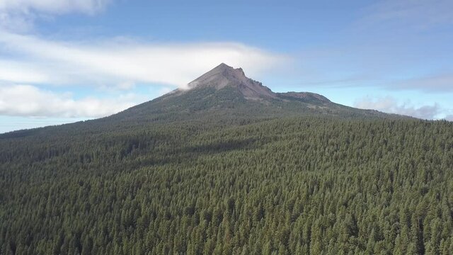 Mt. Thielsen in Oregon sounded by forest 
