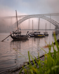 Fototapeta premium Waiting boats