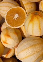 geschälte und aufgeschnitte Orangen