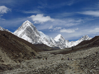 Fototapeta premium Trail towards the Everest Base Camp.