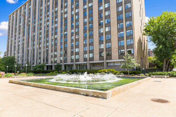 Fountain with building behind