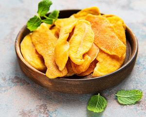 Dried mango slices