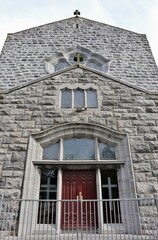 Fototapeta na wymiar Galway - Entrata laterale della Cattedrale