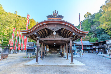 Obraz premium 秋の最上稲荷山妙教寺 旧本殿 岡山県岡山市 Saijo Inariyama Myokyoji Temple in Autumn. Okayama-ken Okayama city