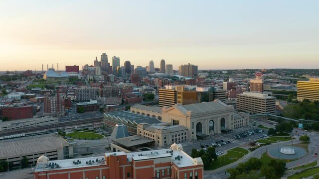 Incredible Aerial View of Kansas City Cityscape during Summer Sunset in Missouri. Pedestal Up