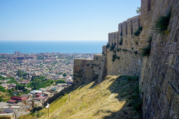 Fototapeta na wymiar View of the city of Derbent from the Naryn Kala fortress