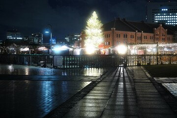 Fototapeta premium 横浜赤レンガ倉庫の夜景 クリスマスマーケット