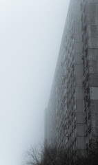 Fog and late soviet housing architecture