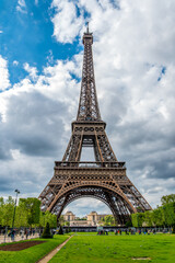 Fototapeta na wymiar View of the Eiffel Tower in Summer, Paris