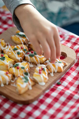 making Christmas cookies with kids