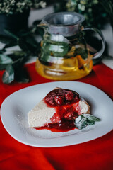 cheesecake with berries
