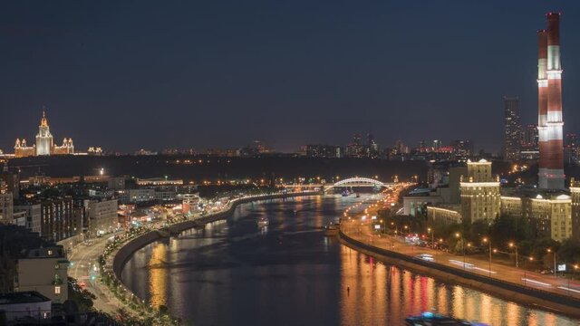 Night Moscow, view from the roof of the Moscow River towards MSU