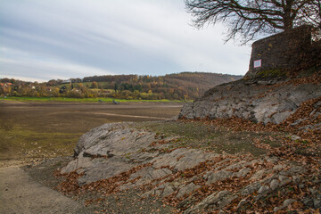 ederseeufer bei niedrigwasser