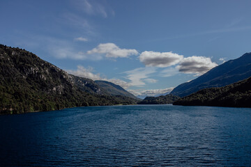 Obraz premium lake and mountains