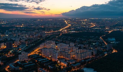 Obraz premium View of the evening metropolis from a great height