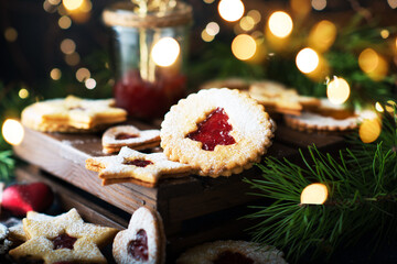 Obraz na płótnie Canvas Christmas cookies with jam. A popular Austrian cookie is Linz cookies.