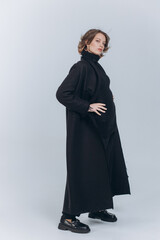 Naklejka premium Stylish caucasian girl fashion portrait in studio