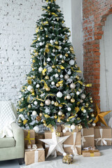 New Year's decor in the apartment