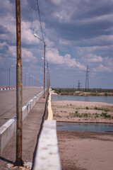 Obraz premium bridge over the river