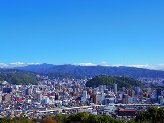 Fototapeta premium 松山総合公園より望む松山市の街並み(愛媛県)