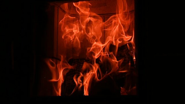 caminetto fiamme fuoco