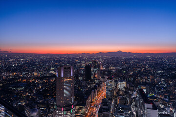 渋谷スカイタワーから見る、東京夕焼けと富士山