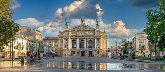 Academic Theatre of Opera and Ballet in Lviv, Ukraine - obrazy, fototapety, plakaty