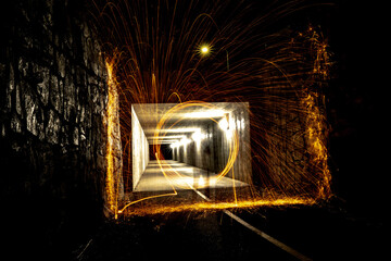 Square tunnel spin 2
