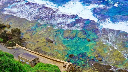 沖縄県伊江島の湧出（ワジ）という美しい海岸の風景 © 隼人 増田