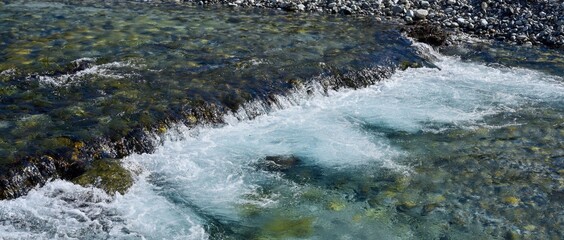 梓川の清流の豪快な流れの情景＠上高地、長野