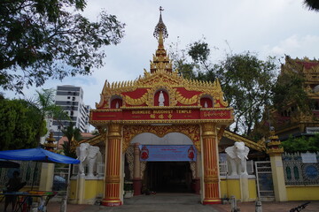 マレーシア　ペナン島のダーミカラマビルマ寺院