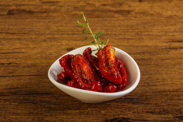 Sun-dried tomato in olive oil