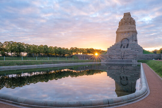 Leipzig V&ouml;lkerschlachtdenkmal Sonnenaufgang / Sonnenuntergang