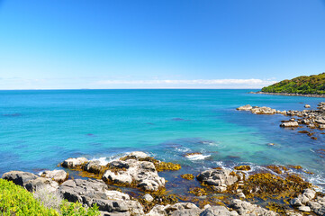 Fototapeta na wymiar Ocean view from rocky beach in Bluff, New Zealand