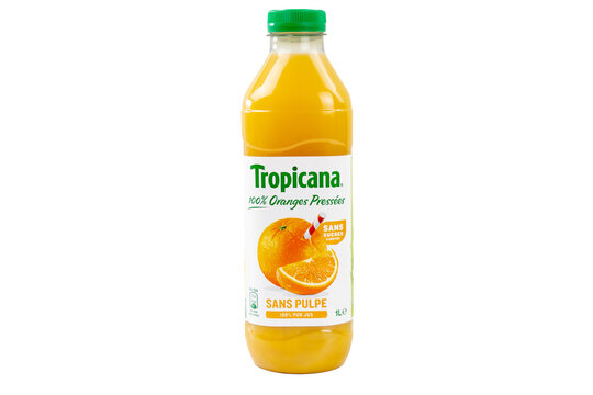 bouteille de jus d'orange de marque Tropicana