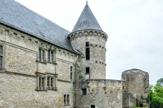 The Assier Castle (French Ch&acirc;teau d'Assier) is a french castle ruin in the lot department in the north of the Occitania region