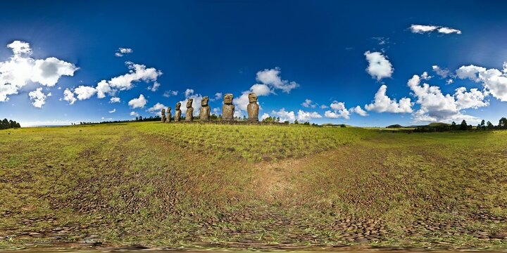 Ahu Akivi (Front Right)