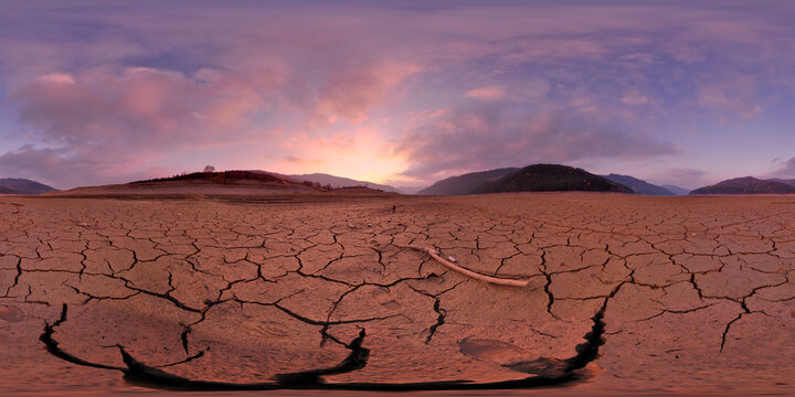 Evening on "the bottom" of the dried-out end of lake Bicaz