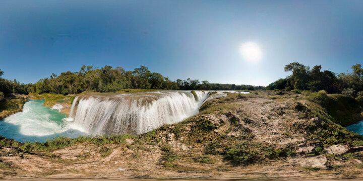 Las Nubes Waterfall