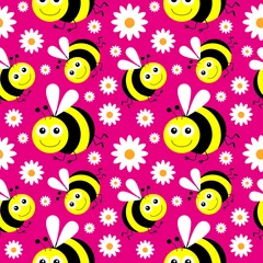 Fotobehang Funny cartoon bee and white daisy flowers on bright background. Seamless pattern. Vector illustration. © Alexandra