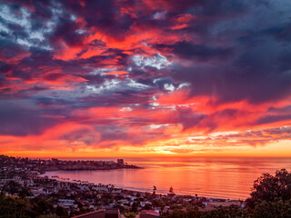 USA, California, La Jolla, Sunset over La Jolla Shores and village