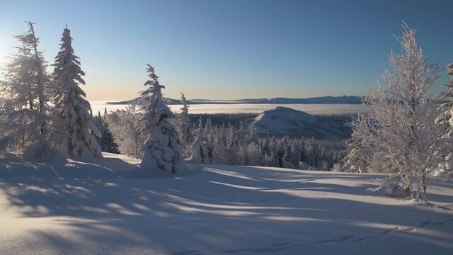 The Uvan mountain range is located east of the Suka ridge.
