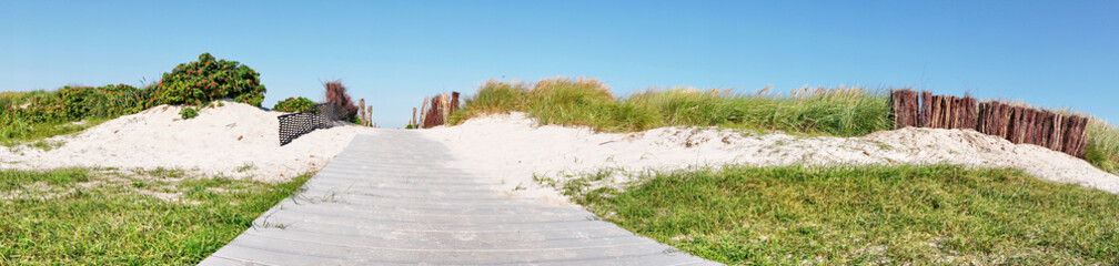 Fototapeta na wymiar Baltic Sea Beach Coast Line - Wooden Dune Path